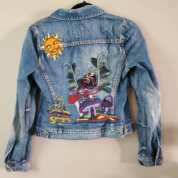 Lucky Brand Jackets & Blazers - Lucky Brand Embroidered Jean Jacket Size S